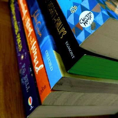 Books4forSchool's profile picture. Book lover.