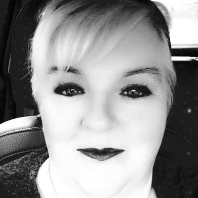 I am a backing vocalist and solo artist and mum ❤