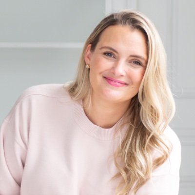 Award Winning Business + Life Coach and Your Spiritual BFF. 🧘🏼♀️👩🏼💻💕✨