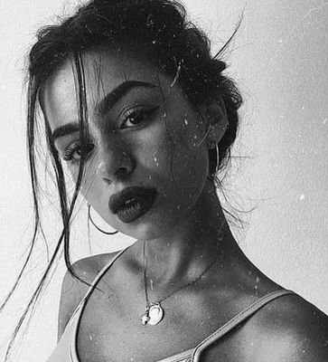 Line2Jordan's profile picture. ‏أقوى عامل لبناء الذات هو :
" مراقبة الله "
و أقوى عامل لهدم الذات هو :
" مراقبة الناس " 💙