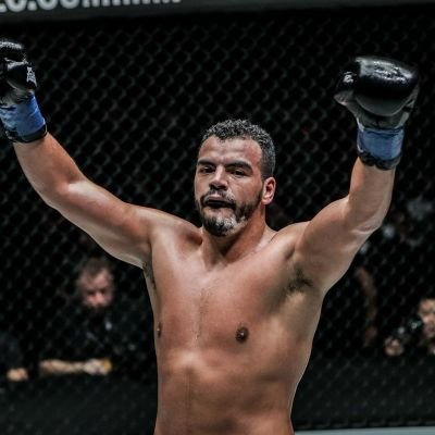 Tkhbabez1's profile picture. professional fighter