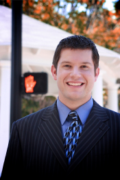 TomDijks's profile picture. Relatiedeskundige | Psycholoog | Docent | Vader | Auteur | Sweden | Love to dine & wine!