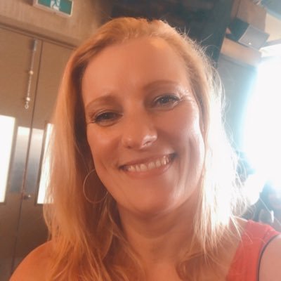 Sports and Relaxation Massage Therapist based in mighty Auckland, NZ. Taking it one day at a time as fast I can.