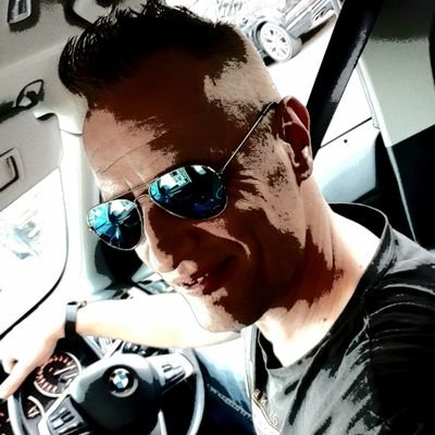 Dj /- Live Artist & Producer 🎧
Stylez:
Techno /- Acid /- Deep+Dark /- Industrial + HardTechno /- Hardcore