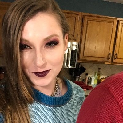 Bisexual and heartbroken garden whore making the best of today