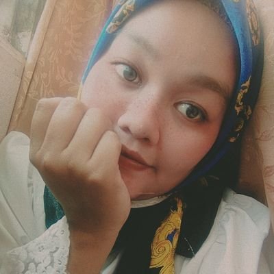 jadi diri sendiri....allah dah jdi kn setiap umat nye bgitu sempurna
