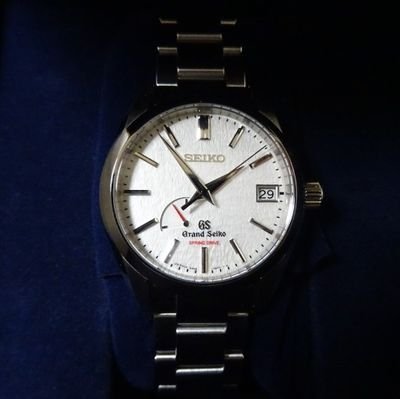 watch_doll's profile picture. 時計の魅力に引き込ました
SBGA129所持
グランドセイコー好き
海外時計も興味津々