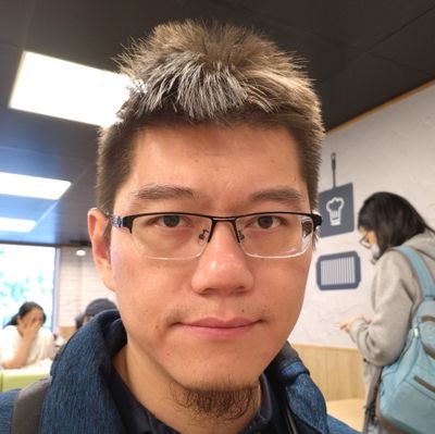 台灣人不是中國人 曾經的永和小里長
之前帳號久不用被駭
頭像和名字都被亂改
最近開始會常用推特
因為臉書老是被禁言