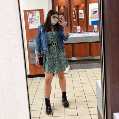 thick thighs and green eyes