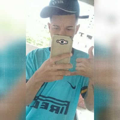 Meu lema é nunca desistir, erguer depois de cair, sorrir depois de falhar e voltar a tentar até que de certo✨🔭✊
26/04/2019 Em meu coração Mano B ❤😭😔