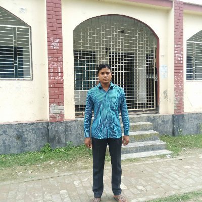 আমি আমার মত থাকতে চায়,
আমি একজন মুসলিম ছেলে এটাই আমার পরিচয়।