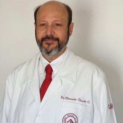 Presidente del Consejo Mexicano de Cirugía General, A. C. Cirujano Gral de Invasión Mínima Endoscopia GI especialista en cpres
