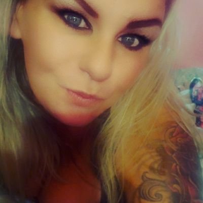 DOG MOM/LOYAL FRIEND/JOB HUNTER if anyone has any things I could help from home w inbox me
$NELLYB225
@NellyB1984 Venmo
https://t.co/hFSlg2QQnx
