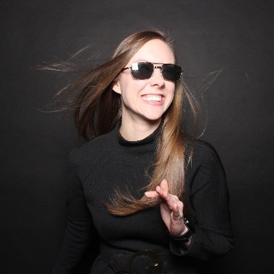 Creative & brand director. Piemaker. Designer. Occasional writings on @Medium. Free stories.