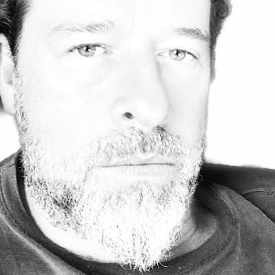 lluisgallen's profile picture. Indepe antifeixista putaspanyista / Maresme lliure i tropical