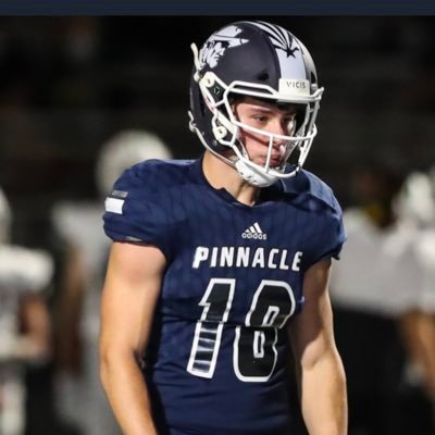 Pinnacle High School Varsity Kicker/3.8 gpa NHS/#18/2021/5’11” 175/ 2 sport athlete 🏈⚽️