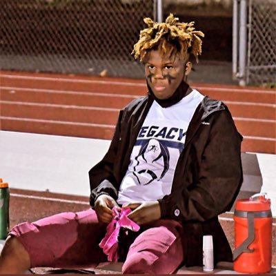 HFII ‘21/ 6’2/221/ MLB/OLB/DE/TE Email Senior year ⬇️⬇️⬇️Ryanmorgan1111@icloud.com | 16 offers | “Nobody cares work harder”💯