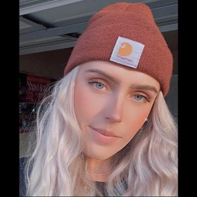 •somewhere between i want it and i got it• trauma/ oncology nurse• #blackbear • #drake •