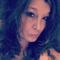 Sandra Thorne - @SandraT35989140 Twitter Profile Photo