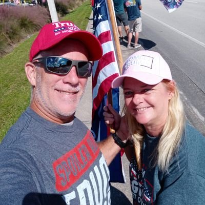 lesliekelly4's profile picture. Mom. Grandma. Other half💕In Love with my husband..@maga  #bluelivesmatter #Floridaproud 💯 🇺🇸🇺🇸🇺🇲 Thank God for President Trump 45/47