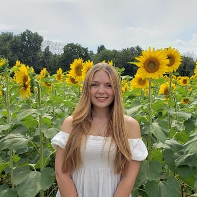 AutumnRose666's profile picture. Autumn is a tired little potato. She used to read books, write tales of tortured heroines, and hike, but it's 2021, where chaos and cats reign.