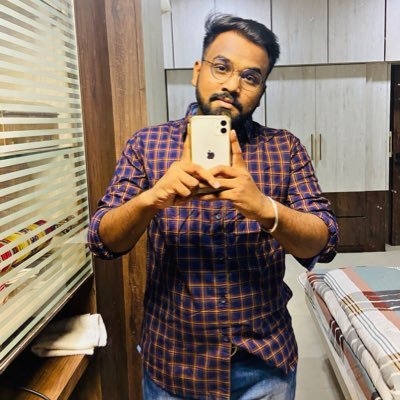 GadewarSaket's profile picture. 