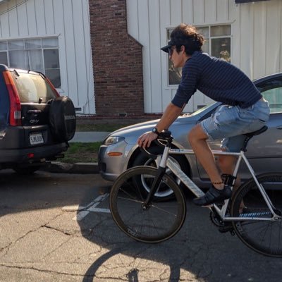 estebanmercad14's profile picture. 