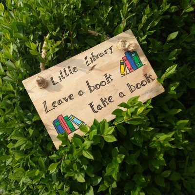 Avid reader, minder of a little library
Tell me what you're reading 
#booktwitter #freelittlelibrary #reader