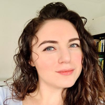 she/her / Production Controller and Disability Rep @PenguinUKBooks 🐞; disabled, bi, intersectional feminist, part-time ghost - views my own
