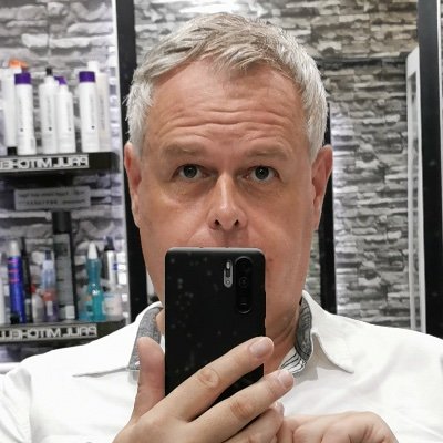 Kalle75291704's profile picture. Genderisierungs und Twitter Disclaimer-Verweigerer.  
Like und Retweet bedeuten 100% Zustimmung. Immer. 😎