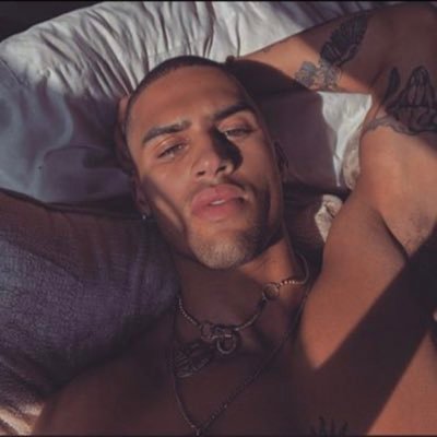 jxnipples's profile picture. Your pussy tastes like a pineapple