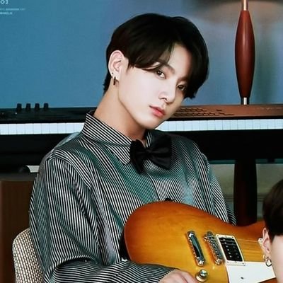 방타니들을 사랑하는 한 아미입니다~💜/조심스럽게 손 잡는 편이에요 팔로워 해주시면 천천히 다가갈게요😊
fan account for BTS💜 @BTS_twt
