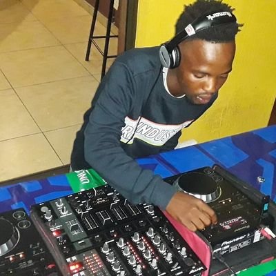 Dj/Producer/Remixer @The1064sDeepShowRecord's & @obsMedia