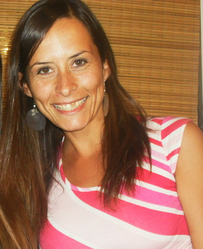 Lic. en Trabajo Social, casi Especialista en Psicologia Vincular de Familias con Niños y Adolescentes. Orientadora Social en Educacion
