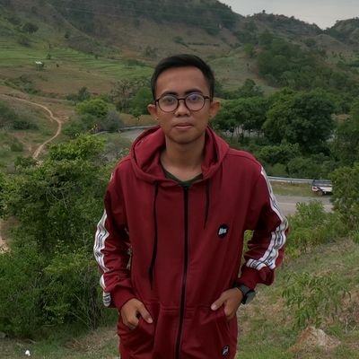 Anastarais2's profile picture. Youtuber Gagal
ig @anastarais14