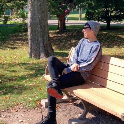 hachiyon_8484's profile picture. 【北大が物足りなくてフリーランスになりました】⛄札幌/99’(21)/旅行✈️/グルメ🍖/ファッション👕｢レールに敷かれた人生がつまらない｣と感じるあなたに、”元”優等生の僕から👨‍💻