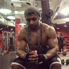 Fitness Trainer, aspiring painter. Beach bum. Margao boy who loves Paneer butter masala and Litti Chokha. My ancestors were Hindus.
Loves North and South Indian