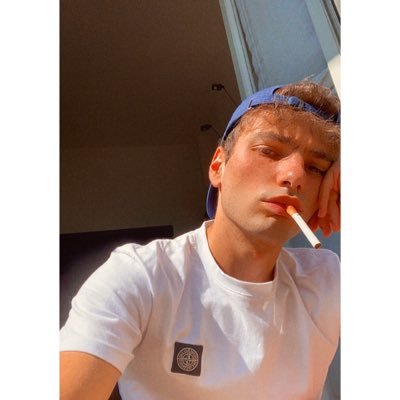 Lmugnaini99's profile picture. now I’m depressed 📍9GAG content creator