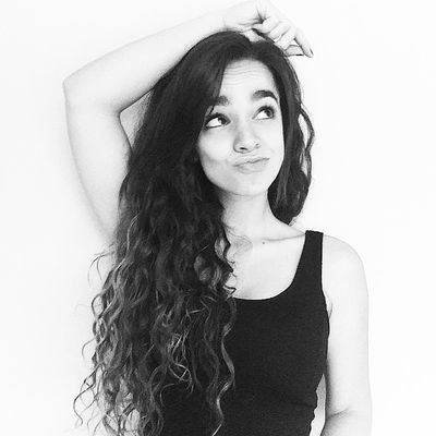 KarlaHdezDiaz's profile picture. Periodista a la que le encanta comer chocolate, desayunar sin prisa y ver dibujos animados. Mamá de Zeus.⚡️🐾