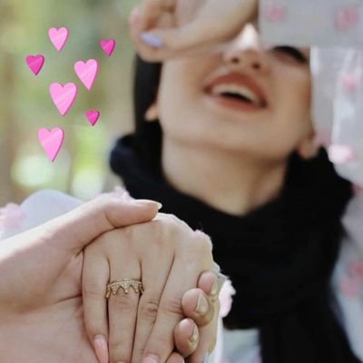 totaltot4's profile picture. هموم هواك ما خلــــــــن علي حال
فريضة وحبك مـــــــــن الله علي حال
يالتنشد على حالــــــــي علي حال
شيفيد النشد عالصار بيـه