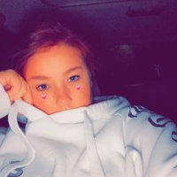 Emily (@ebconverse) 's Twitter Profile
