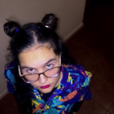 LaRozaPeligrosa👾, 🇨🇱🏳️🌈, Estudiante de Canto Popular en la EMMD✨ #feminista #patriota