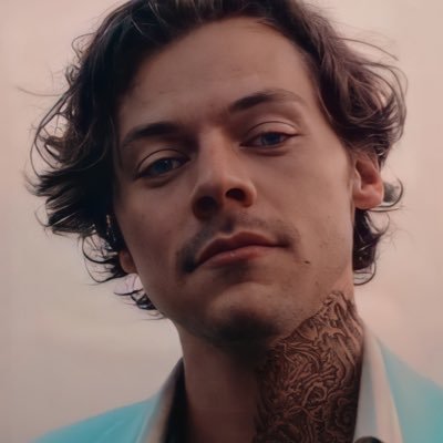 𝑫𝒖𝒒𝒖𝒆; 𝑽𝒊𝒆𝒏𝒏𝒂.