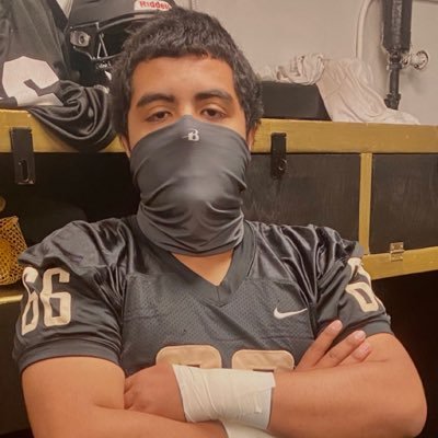 Samuel Urbina Hudson Catholic ⚫️🟡🦅 18 years old 6’2 305 lbs OC/OG class of 2022