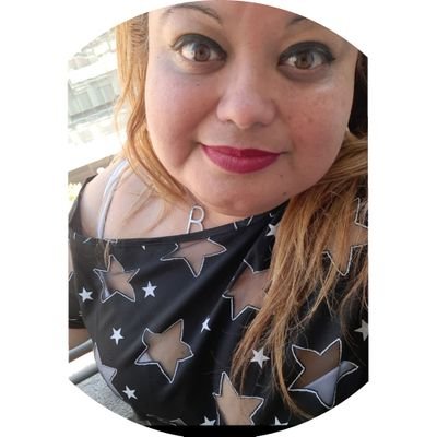 bettyplaza's profile picture. No cambié, solo aprendí, y aprender no es cambiar, es crecer.