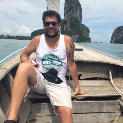 La felicidad es un trayecto, no un destino (se la robé a Galeano). Bloqueo fachos y negacionistas!