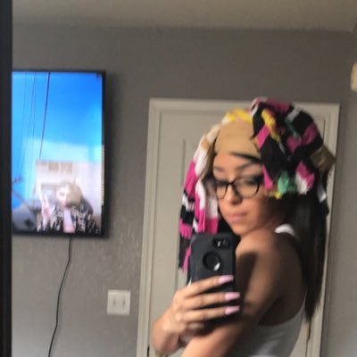 98Doublec's profile picture. U lurkin on my thots?