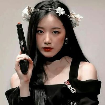 i stan girl groups only 🤷‍♀️ srry