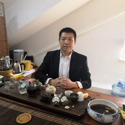 dadengpao's profile picture. 热爱生活，努力奋斗