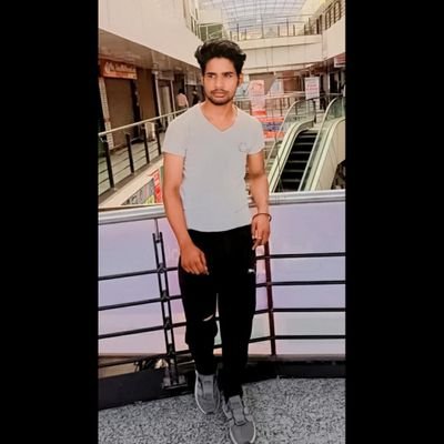 VivekKu16275574's profile picture. 